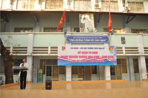 200601 thay HT sinh hoat tuan 20.JPG